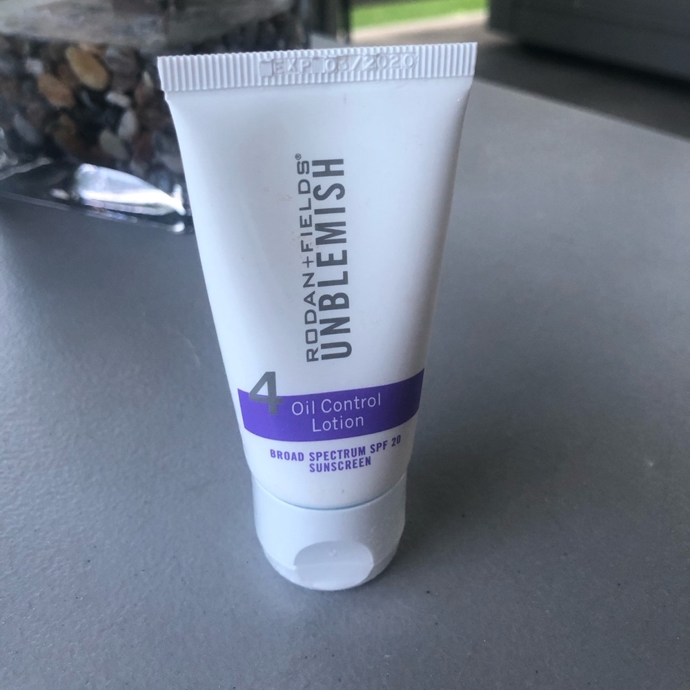 Rodan + Fields Oil Control Lotion/SPF 20